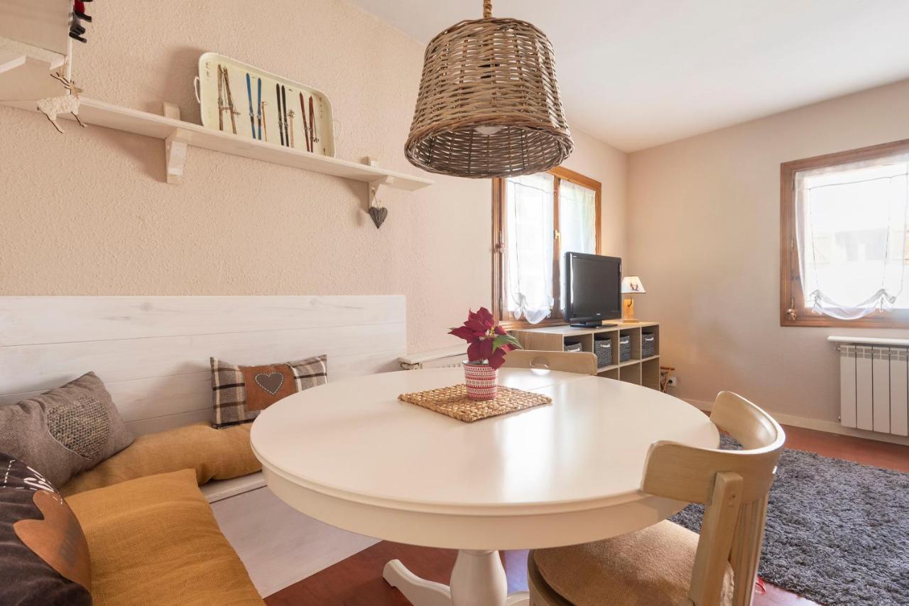 Musales ☆ Apartamento Para 4 Personas Con Ascensor Apartamento Sallent de Gállego Exterior foto